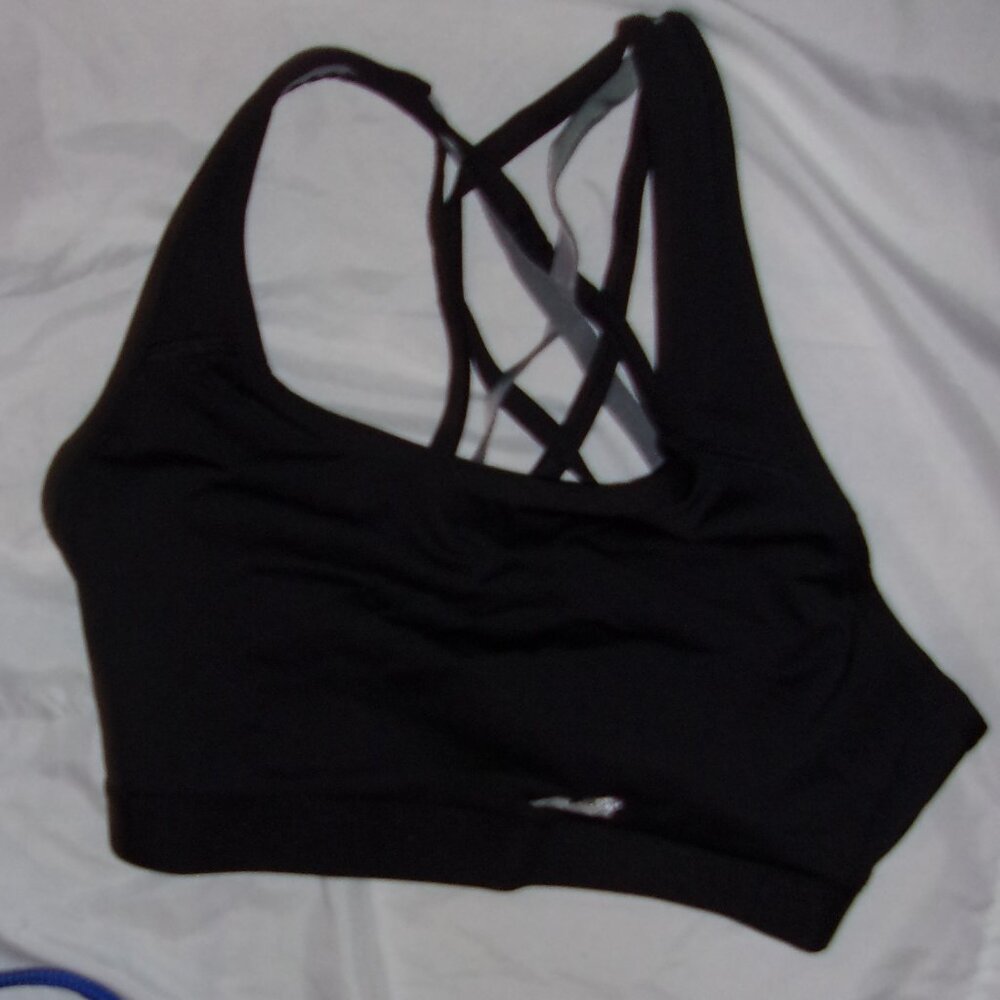 🌟 AVITA size small sports bra womens active wear black work out